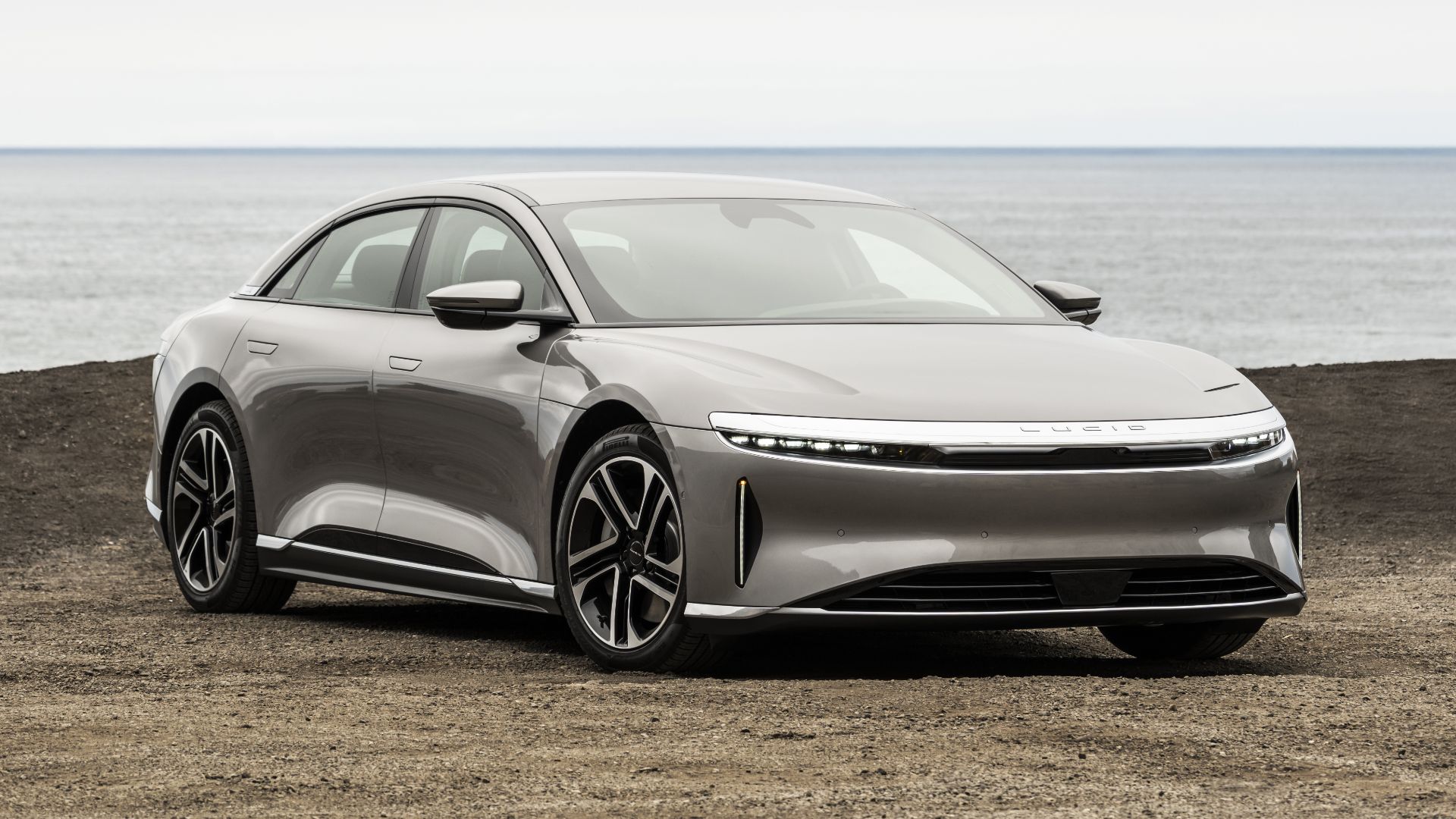 Lucid Air Pure Lucid Air Pure
